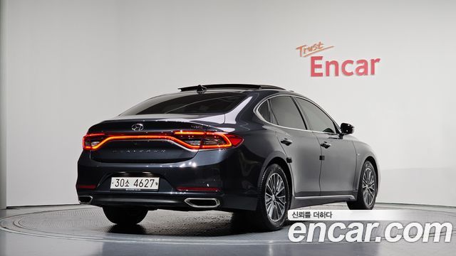 Hyundai Grandeur IG, гибрид Exclusive Special - фото 1