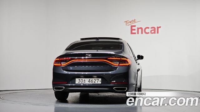 Hyundai Grandeur IG, гибрид Exclusive Special - фото 3