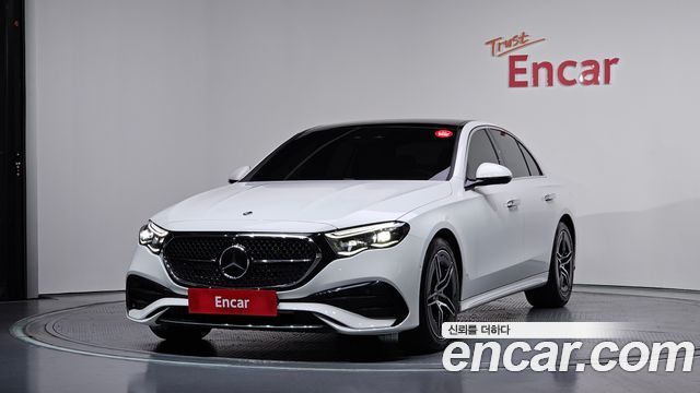 Mercedes-Benz E-Class W214 E300 4MATIC AMG Line - фото 0