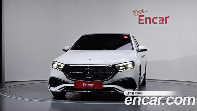 Mercedes-Benz E-Class W214 E300 4MATIC AMG Line - фото 2