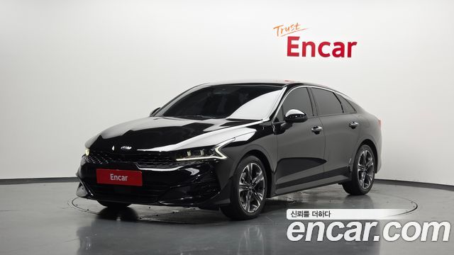 Kia K5 3-го поколения 2.0 Signature - фото 0