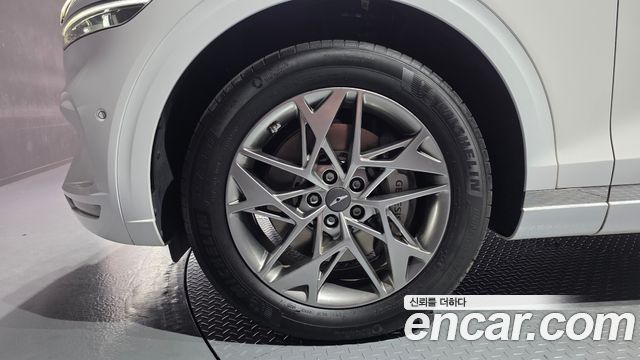 Genesis GV70 2.5T Gasoline AWD - фото 4