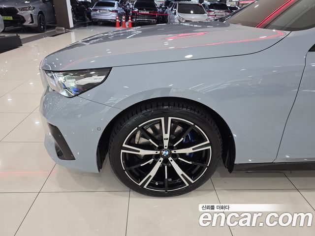 BMW 5-Series G60 530i xDrive M Sport - фото 4