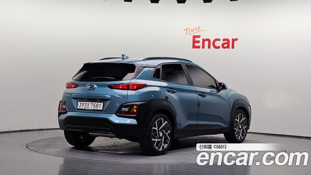 Hyundai Kona гибрид Premium Special - фото 1