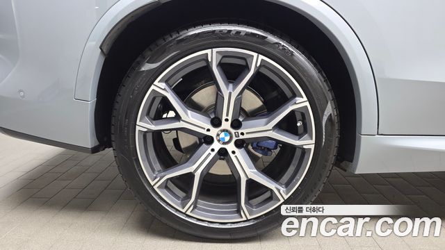 BMW X5 G05 xDrive 40i M Sport - фото 4