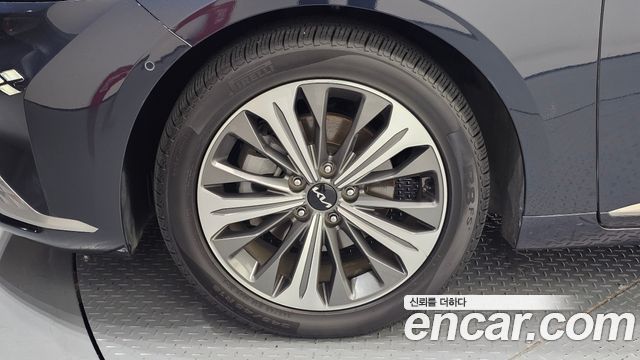 Kia K8 гибрид Noblesse - фото 4