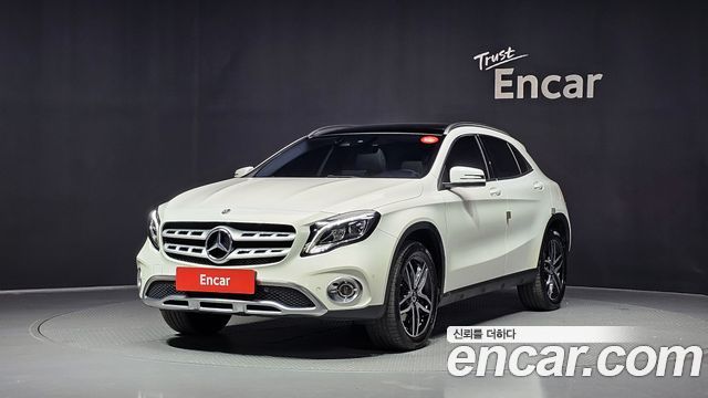 Mercedes-Benz GLA-Class X156 GLA220 Premium - фото 0