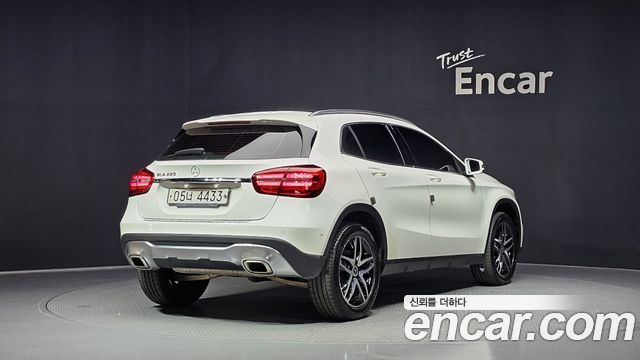 Mercedes-Benz GLA-Class X156 GLA220 Premium - фото 1
