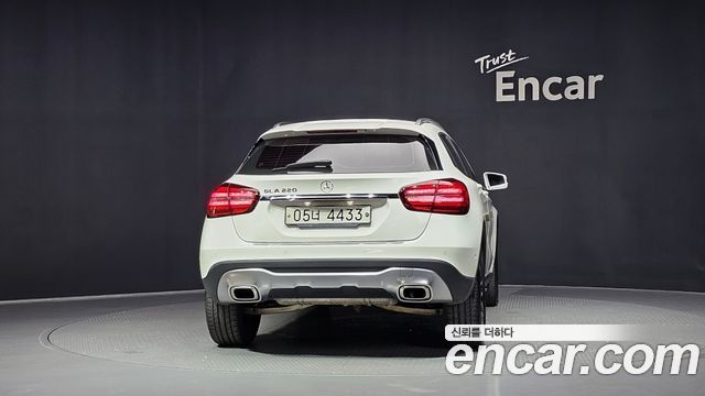 Mercedes-Benz GLA-Class X156 GLA220 Premium - фото 3