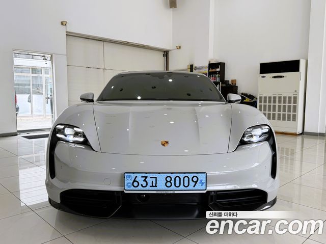 Porsche Taycan Turbo S - фото 2