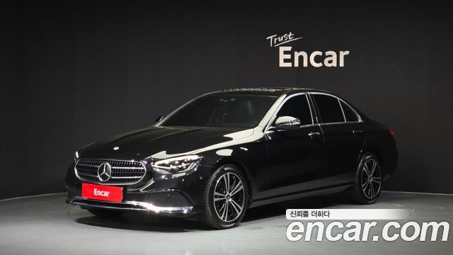Mercedes-Benz E-Class W213 E250 Avantgarde - фото 0