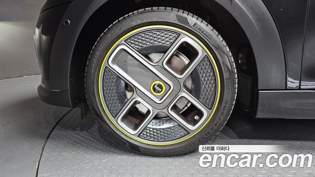 Mini Cooper SE Electric 3rd - фото 3