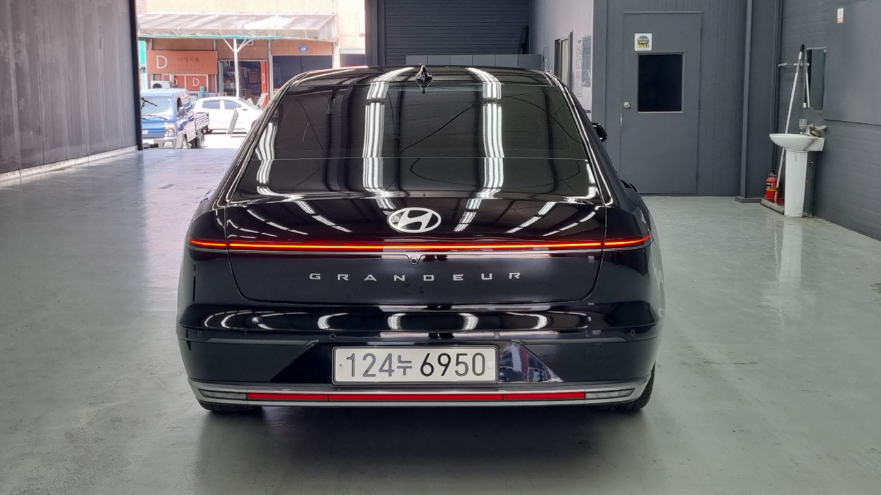 Hyundai Grandeur GN7 2,5 Gasoline 2WD Premium - фото 3