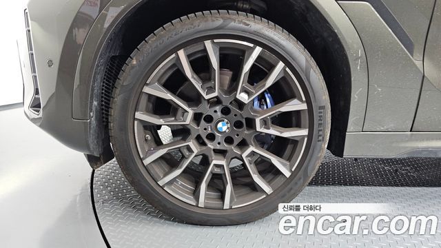 BMW X6 G06 xDrive40i M Sport - фото 4