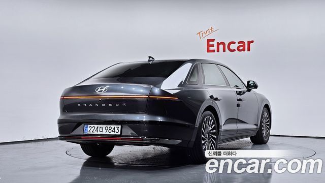 Hyundai Grandeur GN7, гибрид Calligraphy - фото 1