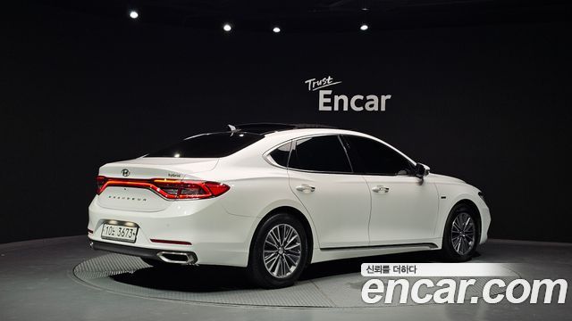 Hyundai Grandeur IG, гибрид Exclusive Special - фото 1