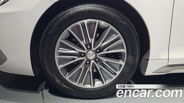 Hyundai Grandeur IG, гибрид Exclusive Special - фото 4