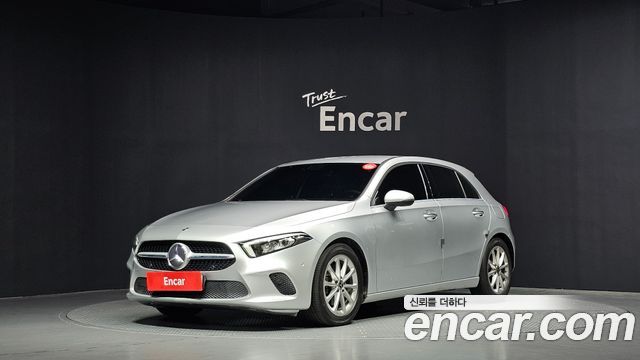 Mercedes-Benz A-Class W177 A220 Hatchback - фото 0