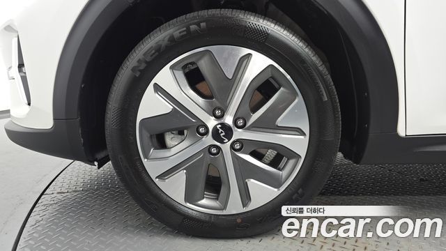 Kia Niro Air - фото 3