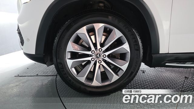 Mercedes-Benz GLE-Class W167 GLE300d 4MATIC - фото 4
