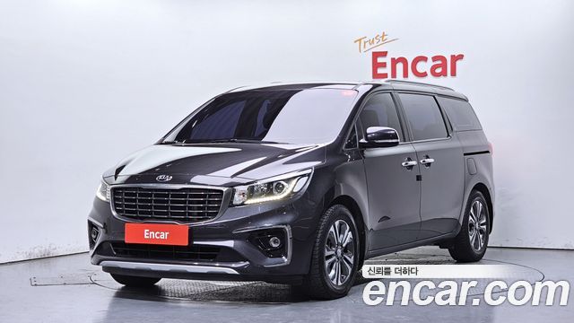 Kia Carnival Новый 9-Seater Luxury - фото 0