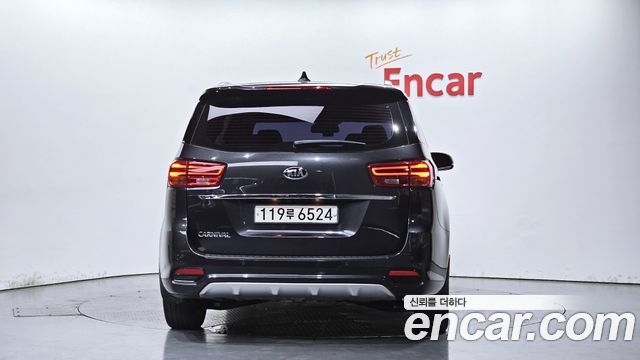 Kia Carnival Новый 9-Seater Luxury - фото 3