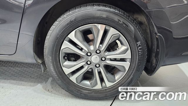 Kia Carnival Новый 9-Seater Luxury - фото 4