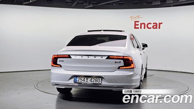 Volvo S90 B6 AWD Inscription - фото 3
