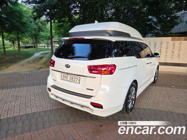 Kia Carnival Новый Gasoline 9-Seater Hi-Limousine Noblesse Special - фото 1