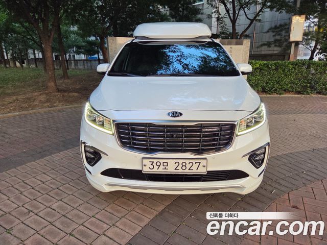 Kia Carnival Новый Gasoline 9-Seater Hi-Limousine Noblesse Special - фото 2