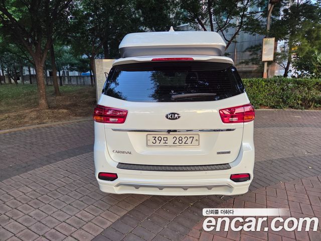 Kia Carnival Новый Gasoline 9-Seater Hi-Limousine Noblesse Special - фото 3