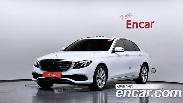 Mercedes-Benz E-Class W213 E300 4MATIC Exclusive - фото 0