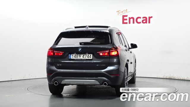BMW X1 F48 xDrive 20i xLine - фото 2