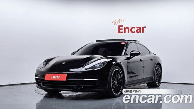 Porsche Panamera 3.0 AWD - фото 0