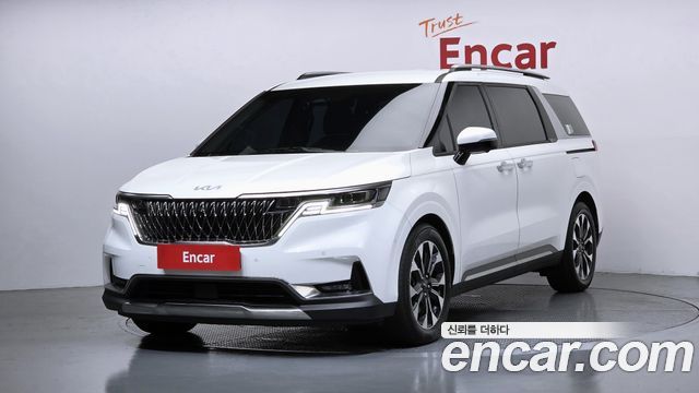 Kia Carnival 4-го поколения 9-Seater Signature - фото 0