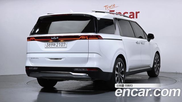 Kia Carnival 4-го поколения 9-Seater Signature - фото 1