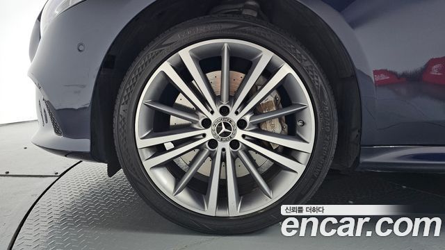 Mercedes-Benz CLS-Class C257 CLS400d 4MATIC - фото 4