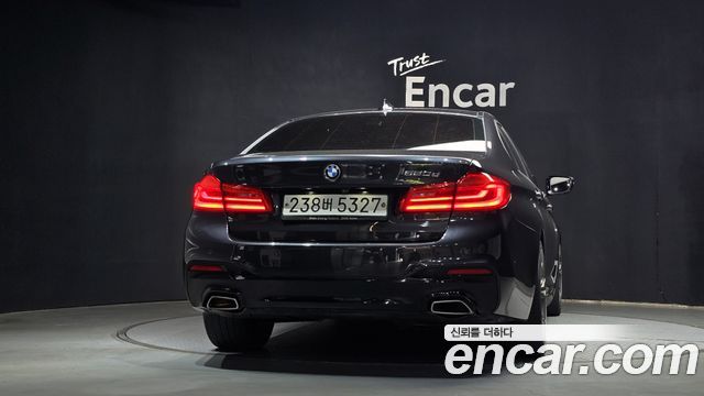 BMW 5-Series G30 520d M Sport Package Plus - фото 3