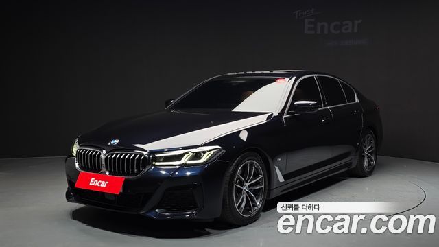 BMW 5-Series G30 520i M Sport - фото 0