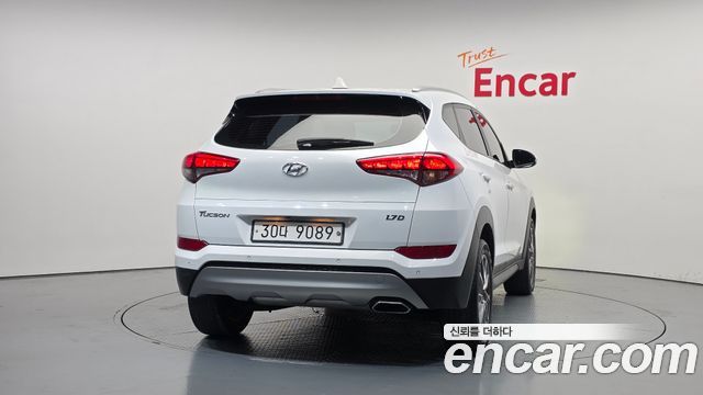 Hyundai Tucson Совершенно новый Diesel 1.7 2WD Modern - фото 3