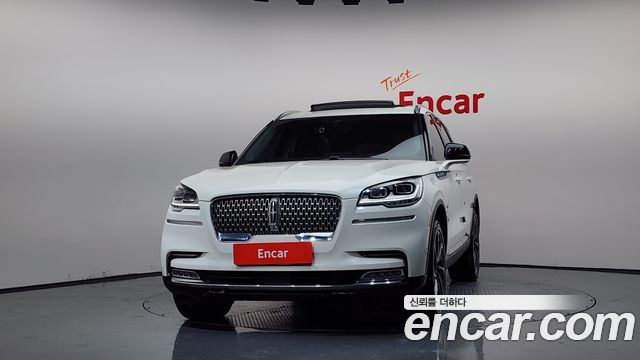 Lincoln Aviator 2-го поколения 3.0 Reserve AWD - фото 2