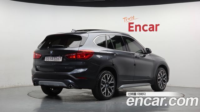 BMW X1 F48 xDrive 20i xLine - фото 1
