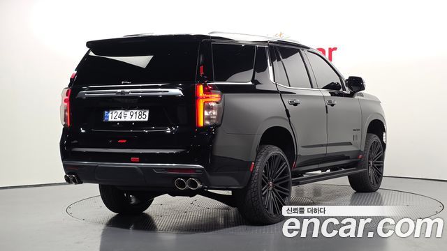 Chevrolet (GM Daewoo) Tahoe 6.2 Dark Knight 4WD - фото 1