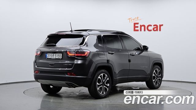 Jeep Compass 2-го поколения 2.4 limited 2WD - фото 0