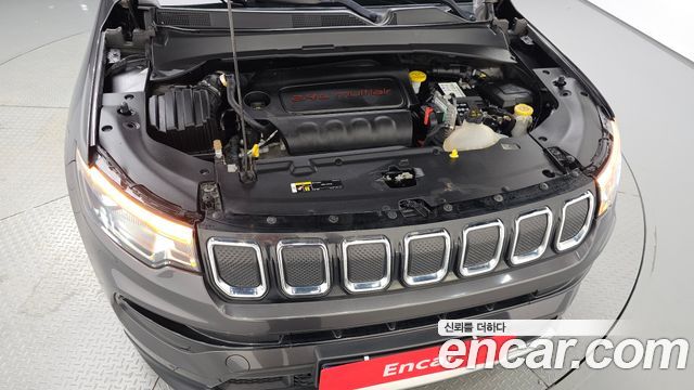 Jeep Compass 2-го поколения 2.4 limited 2WD - фото 4