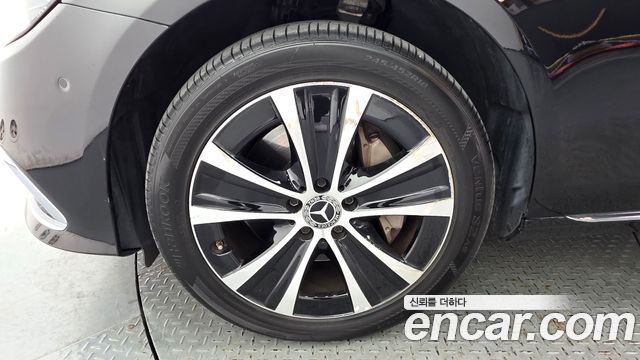 Mercedes-Benz E-Class W213 E300e 4MATIC Exclusive - фото 4