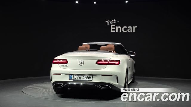 Mercedes-Benz E-Class W213 E220d Cabriolet - фото 3