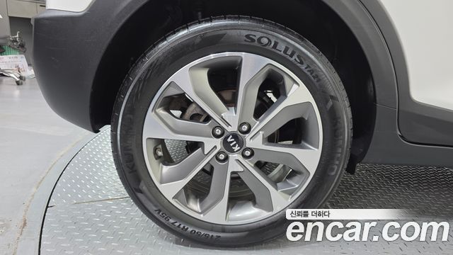 Kia Stonic 1.4 Prestige - фото 4