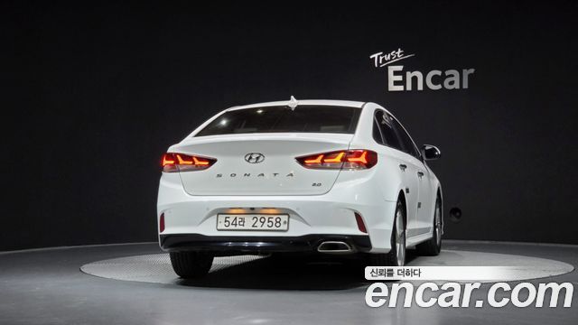 Hyundai Sonata 2.0 Modern - фото 3
