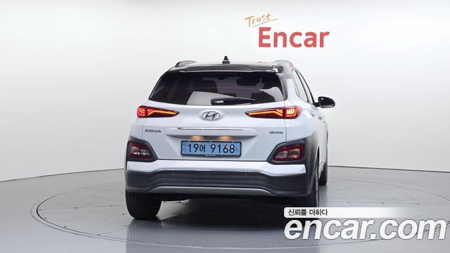 Hyundai Kona Premium - фото 3